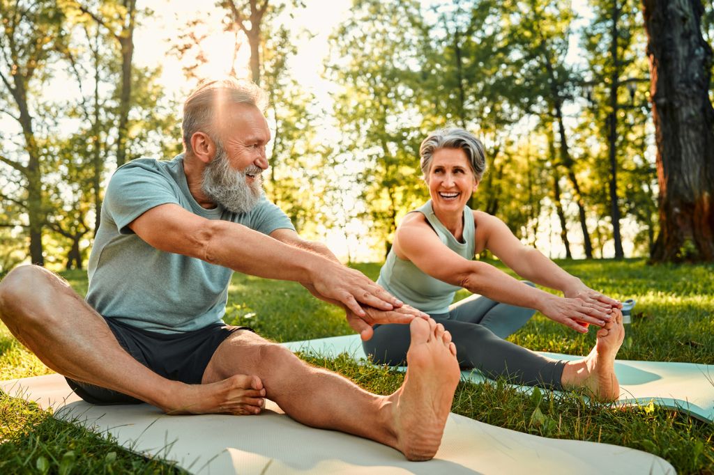 Static vs Dynamic Stretching: What’s the Difference and When Should You Use Each?