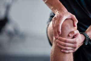 Swollen Knee: Common Causes and Treatment Options