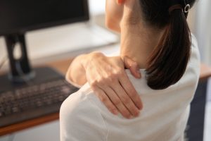 Top Causes of Sudden Shoulder Pain Without Injury